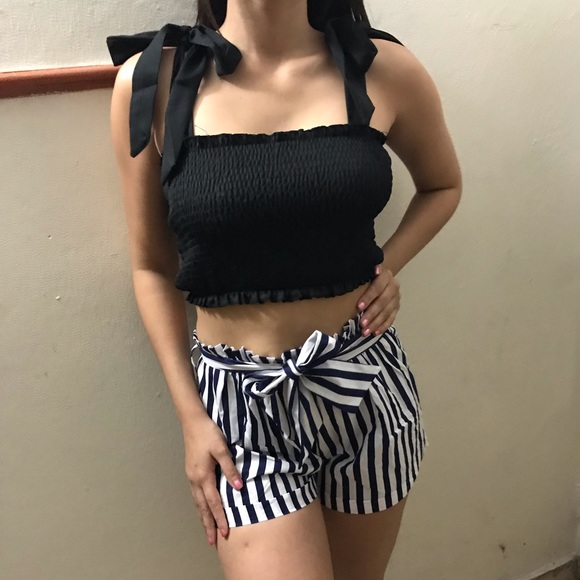 Self ties shoulder smocked top & striped self tie - Picture 3 of 3